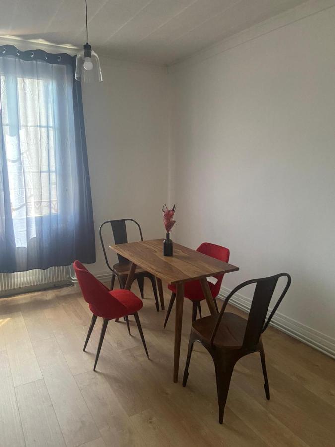 Le Billeron Apartment Saint-Amand-Mont-Rond Exterior foto